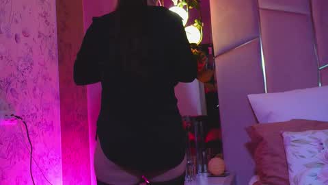 Lucy Lexton online show from March 2026 08:12:01 PM