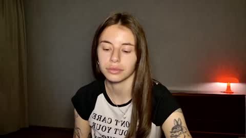 Snapshot of lucyrait chatting on July 2026 10:32:02 AM Lucy online show from July 2026 10:32:02 AM