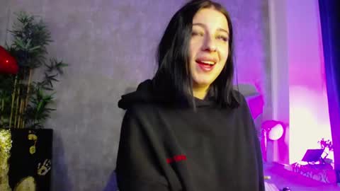 Snapshot of lucyrayy chatting on February 2026 08:07:01 PM lucyrayy online show from February 2026 08:07:01 PM