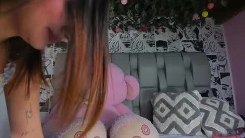 Snapshot of lucyrosse_ chatting on May 2026 11:17:01 AM Lucy online show from May 2026 11:17:01 AM