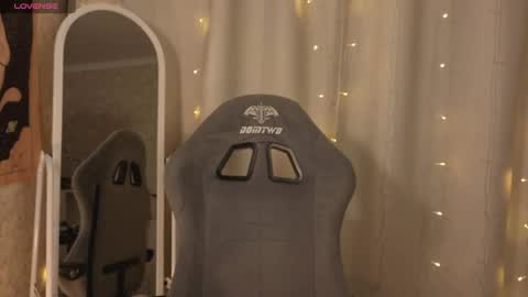 Lucy online show from March 2026 07:04:02 PM