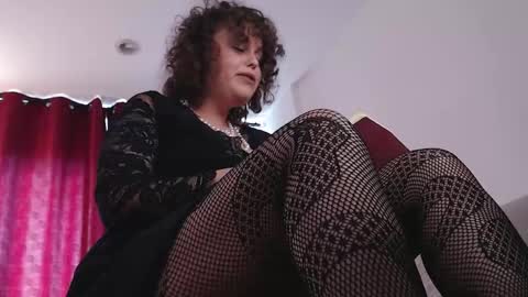 Snapshot of lucywmiller chatting on November 2025 06:05:02 AM Call me Lucy online show from November 2025 06:05:02 AM