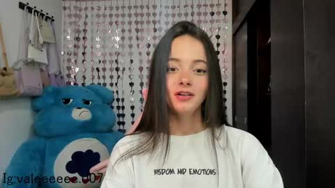 Snapshot of lucyy_tayy chatting on December 2024 03:54:01 AM The love of your life 3 online show from December 2024 03:54:01 AM