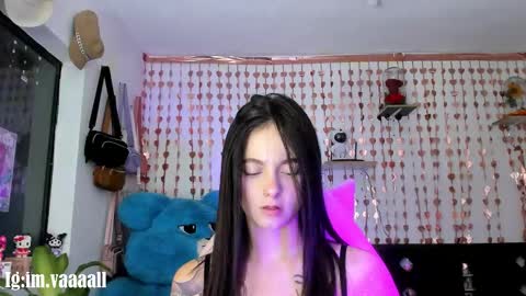 Snapshot of lucyy_tayy chatting on September 2025 09:09:01 AM The love of your life 3 online show from September 2025 09:09:01 AM