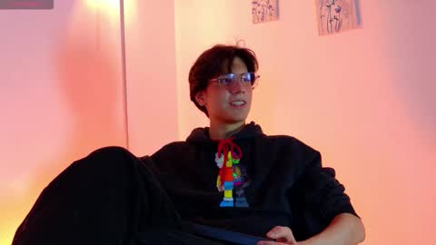 Lui online show from March 2026 04:41:01 AM