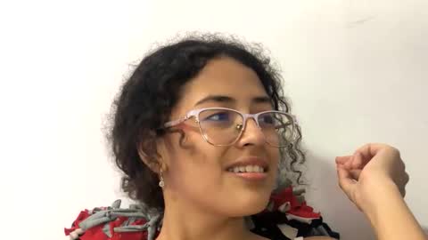 luifernandacc online show from December 2025 07:53:02 PM