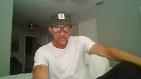 luiggii0904 online show from April 2026 09:46:02 AM