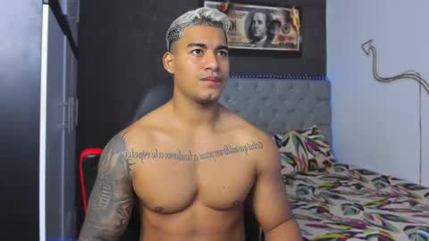 Luigi Independent model online show from February 2026 01:40:01 PM