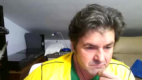 LUIGIJOHN online show from February 2026 08:23:01 PM