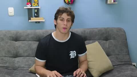 Luigi online show from December 2024 09:06:01 PM