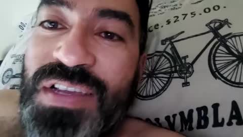 Snapshot of luis2988z chatting on December 2024 12:12:02 PM Hairyman online show from December 2024 12:12:02 PM