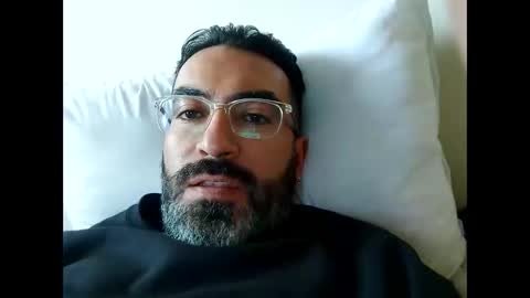 Snapshot of luis2988z chatting on December 2024 06:16:02 PM Hairyman online show from December 2024 06:16:02 PM