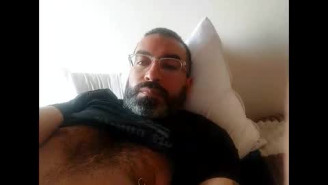 Snapshot of luis2988z chatting on February 2025 07:19:02 PM Hairyman online show from February 2025 07:19:02 PM