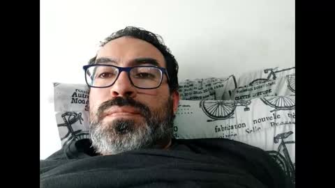 Snapshot of luis2988z chatting on September 2025 06:46:02 PM Hairyman online show from September 2025 06:46:02 PM