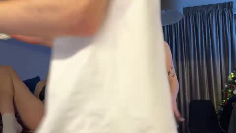 Snapshot of luis7777hui chatting on January 2025 05:31:01 PM Luis and Alina online show from January 2025 05:31:01 PM