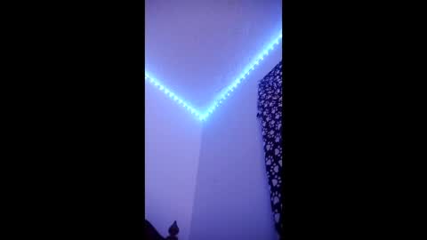 luis793806 online show from April 2026 09:45:01 PM