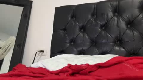 Luchitoxxl online show from June 2026 06:07:01 AM