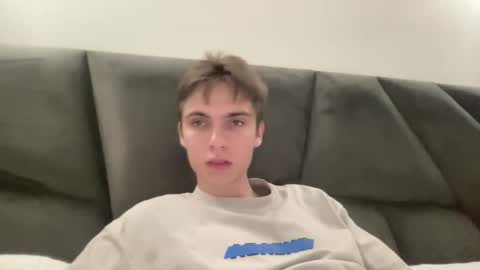 Snapshot of luis_7777 chatting on November 2025 11:25:02 PM Luis online show from November 2025 11:25:02 PM