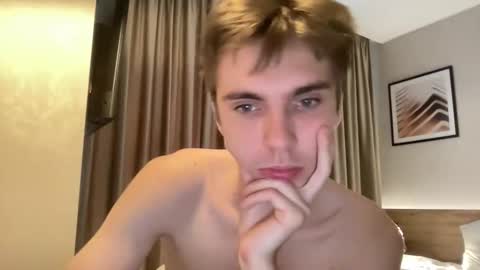 Snapshot of luis_7777 chatting on November 2025 08:30:02 AM Luis online show from November 2025 08:30:02 AM