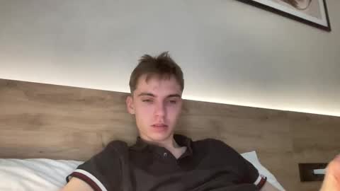 Snapshot of luis_7777 chatting on November 2025 09:19:02 AM Luis online show from November 2025 09:19:02 AM