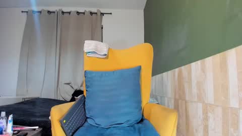 Snapshot of luis_as chatting on February 2025 05:08:01 AM Luis AS online show from February 2025 05:08:01 AM