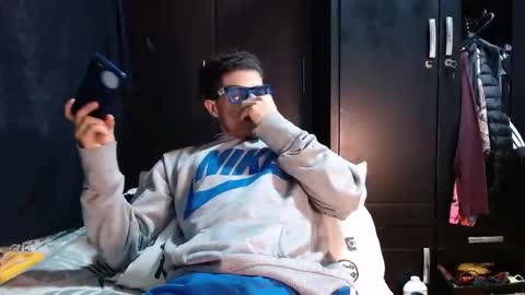 Snapshot of luis_as chatting on November 2025 01:21:02 PM Luis AS online show from November 2025 01:21:02 PM