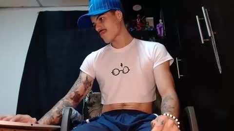 Snapshot of luis_as chatting on December 2025 01:16:02 PM Luis AS online show from December 2025 01:16:02 PM