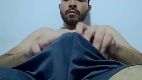 Snapshot of luis_hunk chatting on February 2026 07:16:02 AM Andrew online show from February 2026 07:16:02 AM