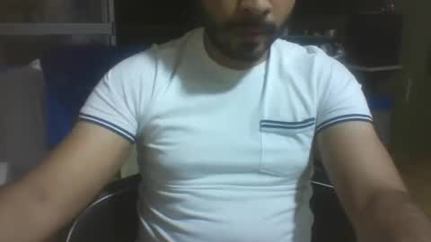 Snapshot of luis_hunk chatting on April 2026 07:20:01 AM Andrew online show from April 2026 07:20:01 AM