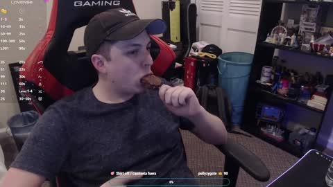 Luisdiaztube online show from January 2025 10:44:01 PM