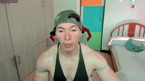 Snapshot of luisfernikesportboy chatting on February 2025 04:03:02 PM Luis Fer PVT IS OPEN online show from February 2025 04:03:02 PM