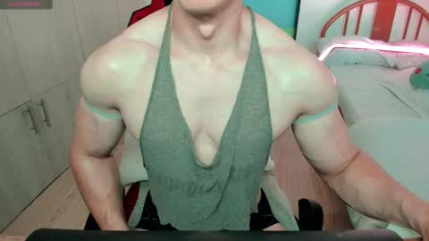 Snapshot of luisfernikesportboy chatting on March 2025 07:39:01 PM Luis Fer PVT IS OPEN online show from March 2025 07:39:01 PM