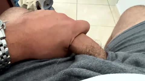 luiso29 online show from December 2024 05:54:02 PM