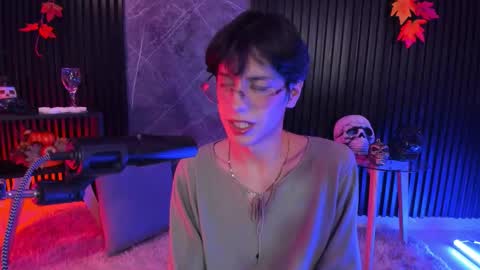 luixdust1 online show from October 2025 04:02:02 AM