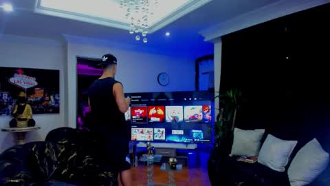 Snapshot of lukas_green1 chatting on December 2025 08:00:02 AM Lukas Green online show from December 2025 08:00:02 AM