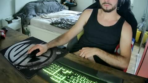 lukasschoetz online show from June 2026 10:05:02 AM