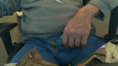 Snapshot of luke7711 chatting on November 2025 10:52:02 PM luke7711 online show from November 2025 10:52:02 PM