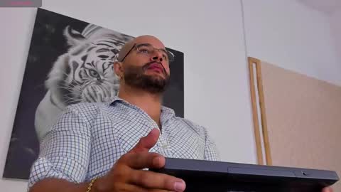 LUKE online show from September 2025 11:23:01 AM