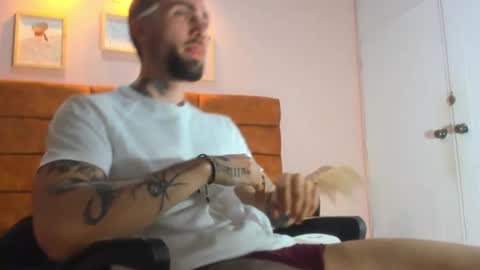 LUKE online show from March 2025 08:34:01 PM