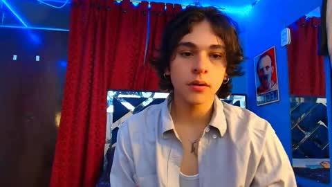 Snapshot of luke_howland chatting on February 2025 10:58:01 PM Luke online show from February 2025 10:58:01 PM