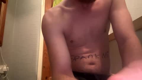 Snapshot of lukeeeeey96 chatting on December 2024 04:01:02 AM lukeeeeey96 online show from December 2024 04:01:02 AM