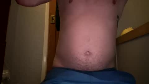 Snapshot of lukeeeeey96 chatting on February 2025 11:17:01 PM lukeeeeey96 online show from February 2025 11:17:01 PM