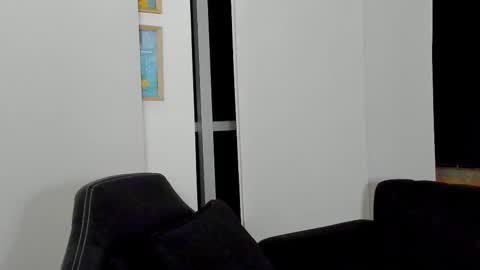 Snapshot of lukeglanton17 chatting on October 2025 01:03:02 AM Luke online show from October 2025 01:03:02 AM