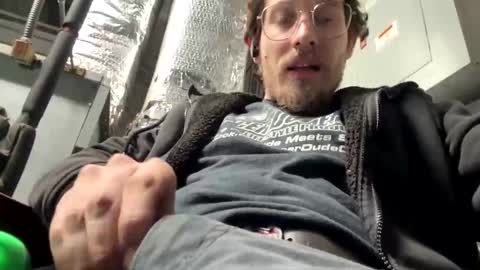 lukekibbe27 online show from November 2025 03:39:01 AM