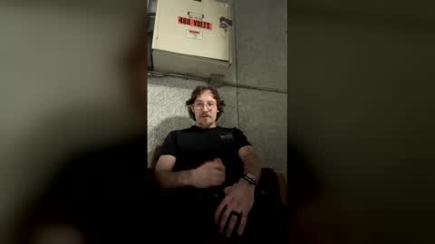 lukekibbe27 online show from January 2026 12:14:02 AM