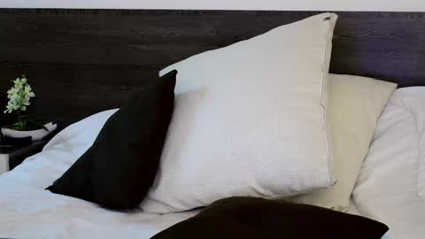 Lukhas f4f online show from September 2025 12:34:01 AM