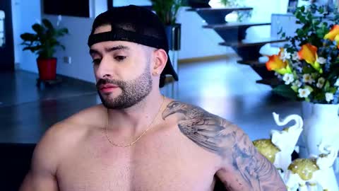 Lukhas f4f online show from February 2026 10:02:02 PM