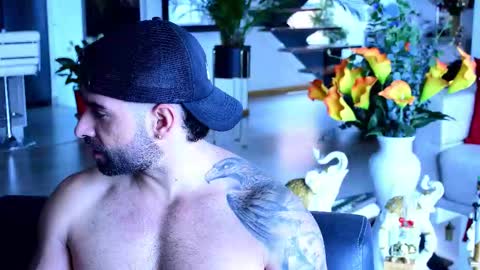 Lukhas f4f online show from March 2026 04:45:02 PM