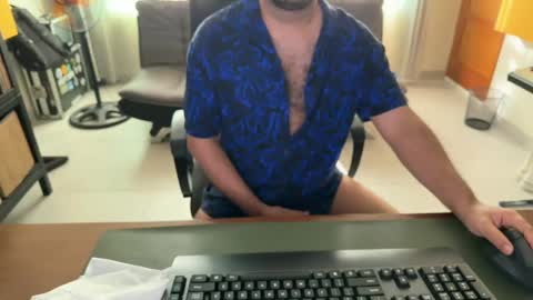 Snapshot of lukko33 chatting on February 2025 09:05:02 PM lukko33 online show from February 2025 09:05:02 PM