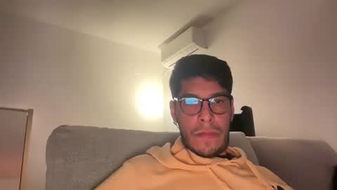 morenitoisonfire online show from March 2025 11:32:02 PM